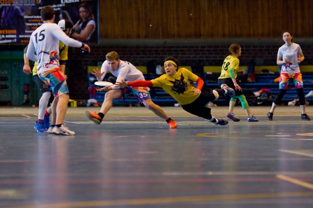 Ultimate frisbee Wrocław: derby uczelni wyższych. AWF vs PWR!